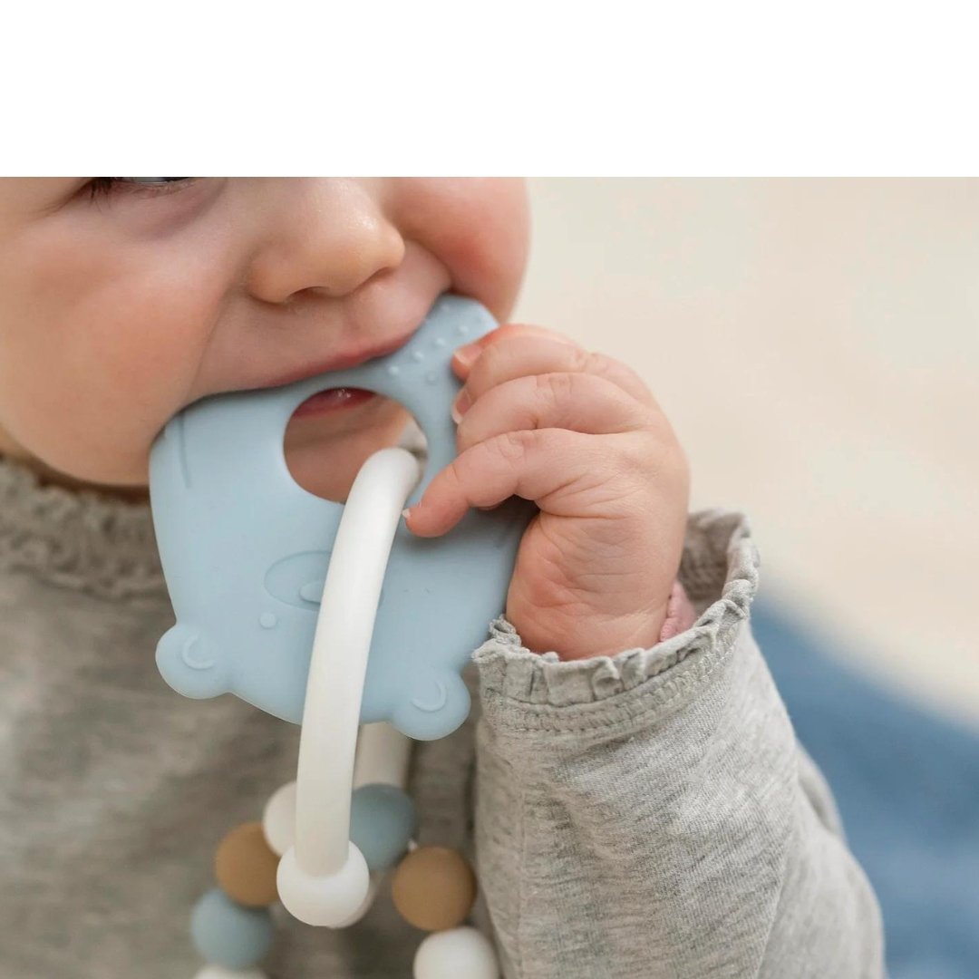 Wanneer is je baby toe aan een bijtring? - BezigeBijtjes