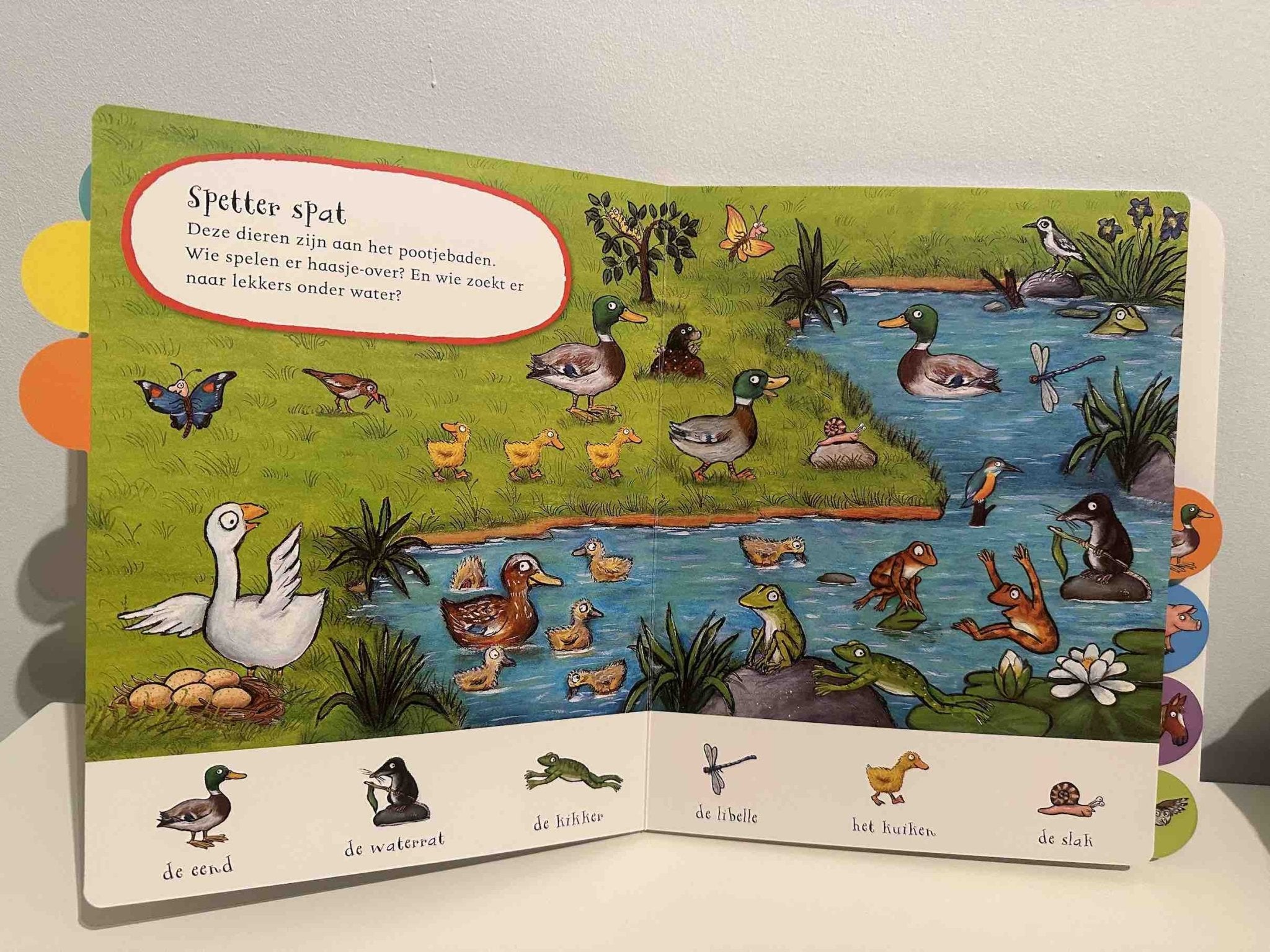 KartonBoek - Zoek je mee op de Boerderij - Axel Scheffler - BezigeBijtjes