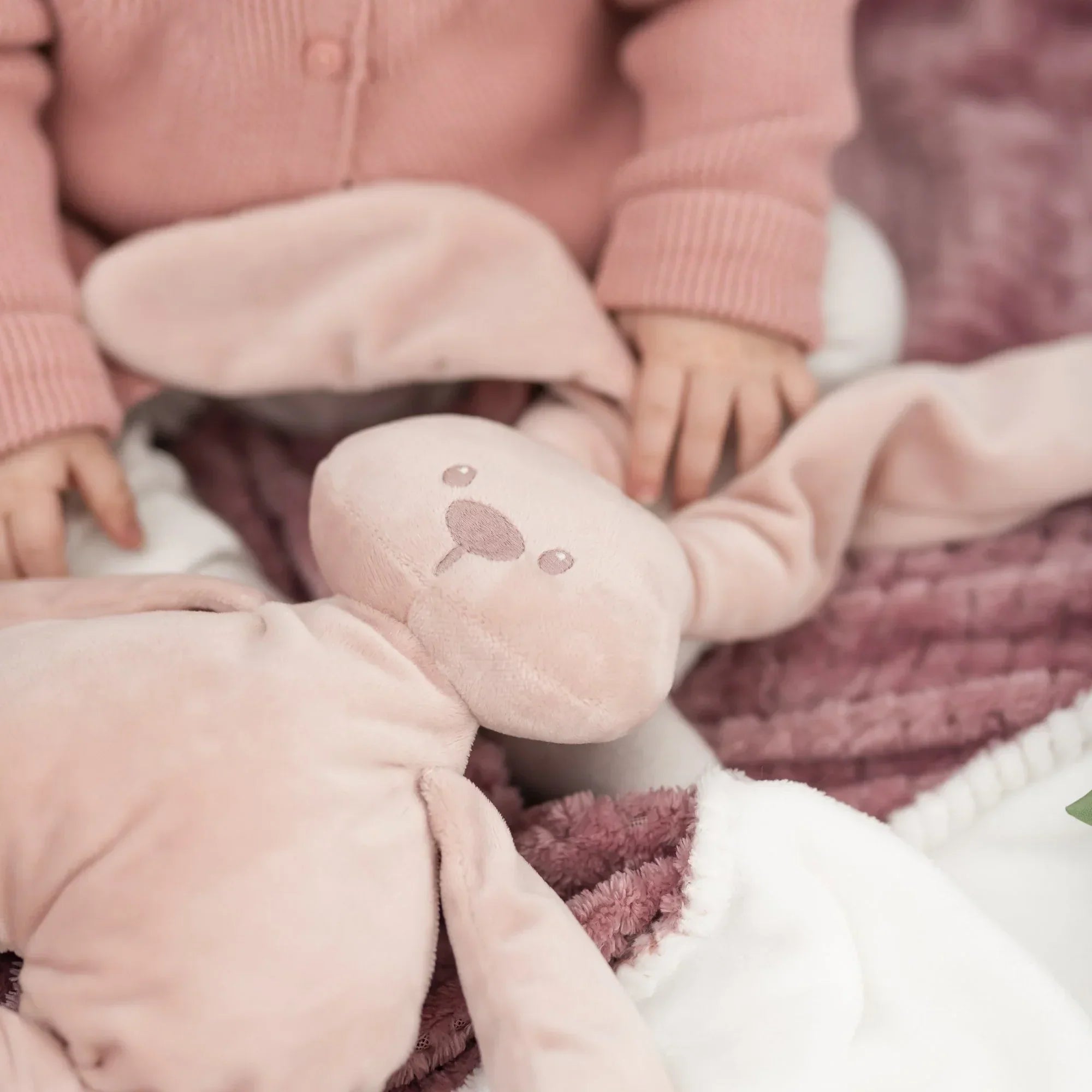 Nattou Knuffel Konijn 36 cm - BezigeBijtjes