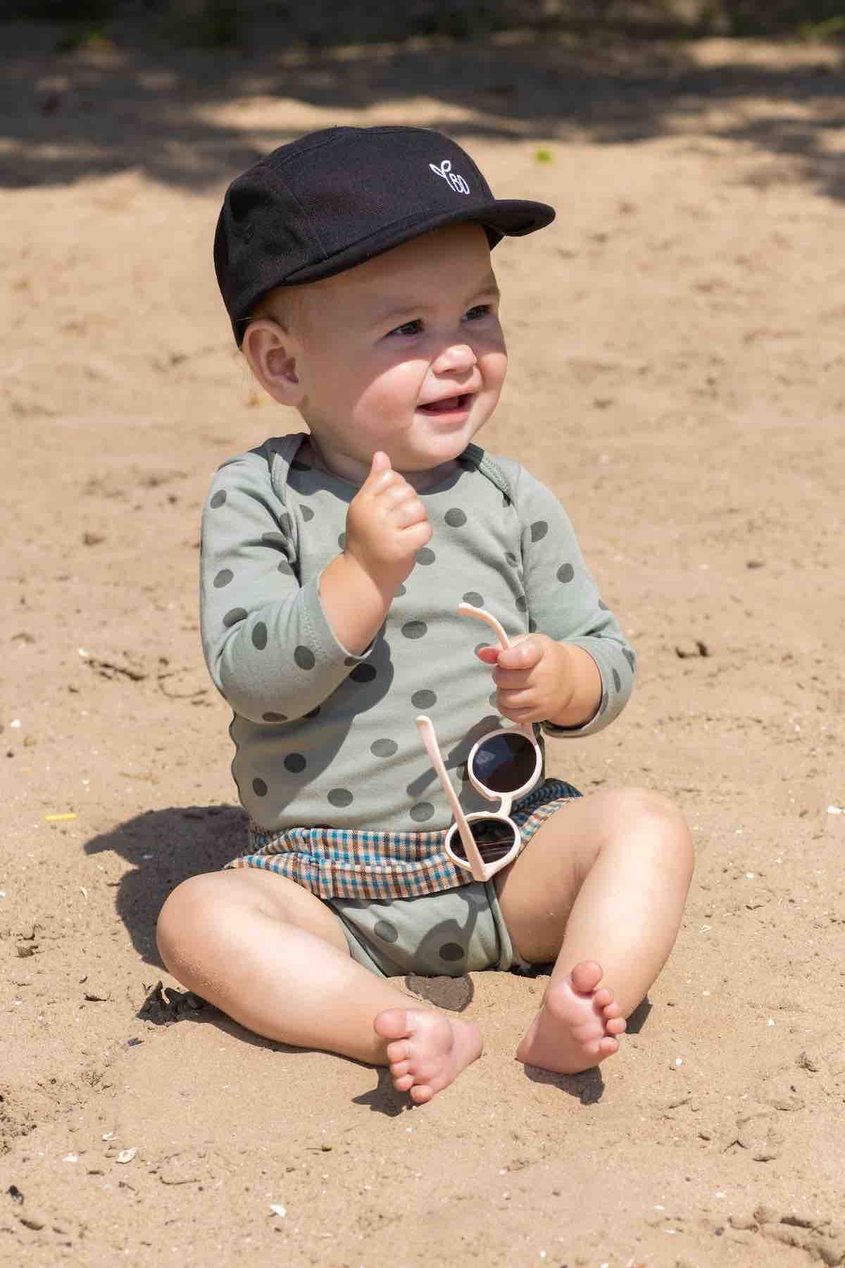 Baby Dutch zonnebril Baby Wit inclusief siliconen koordje