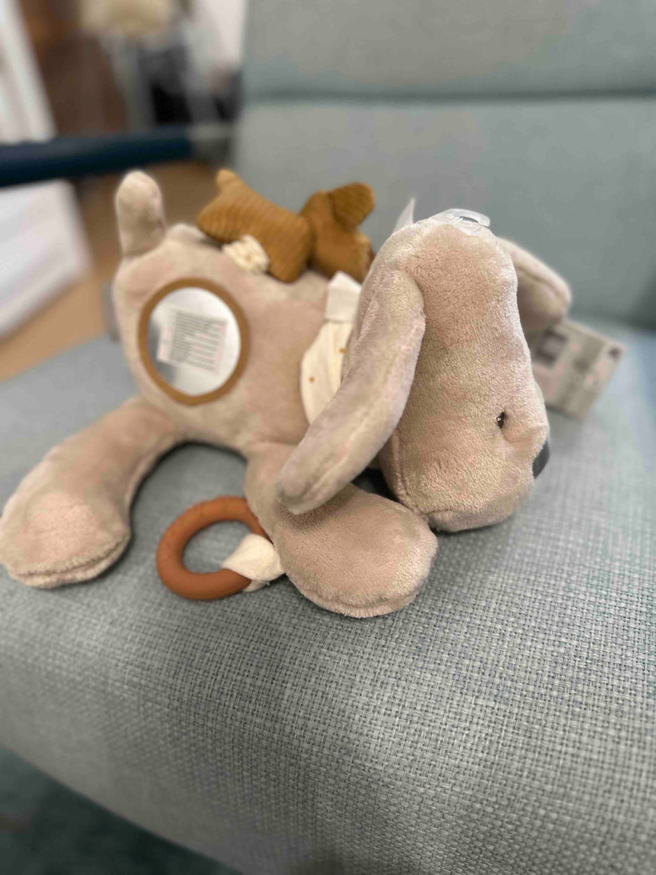Pluche bruin/wit hangoor konijn knuffel 30 cm speelgoed bij kerst
